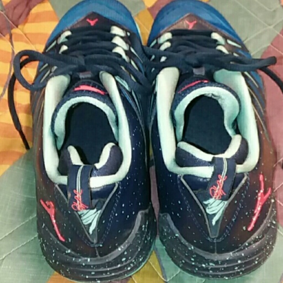 Jordans - Picture 4 of 7